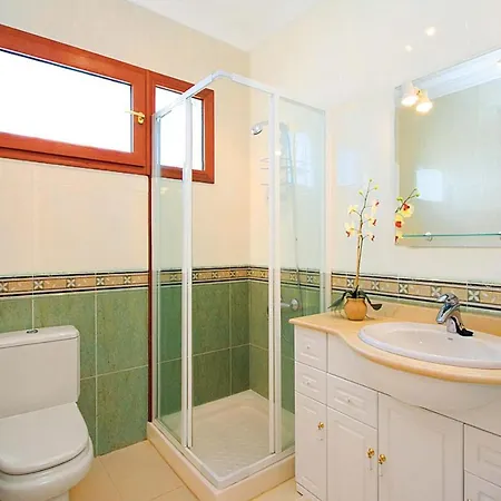Villa Puerto Del Carmen Sleeps 6 Wifi Puerto del Carmen (Lanzarote)